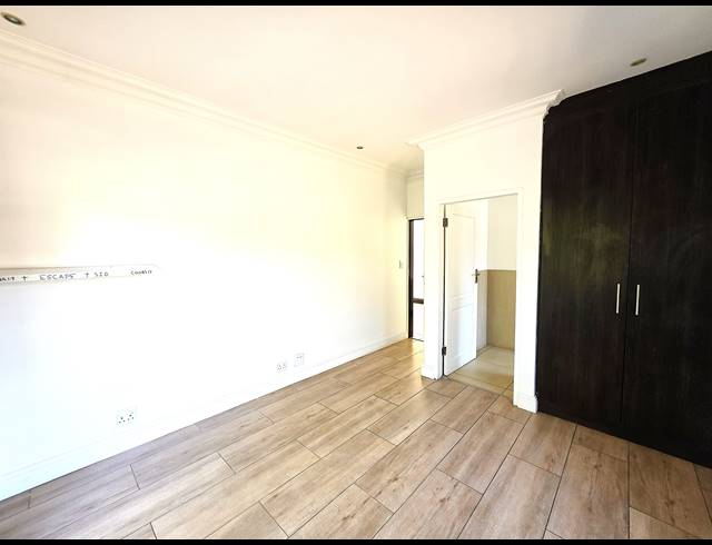 5 BEDROOM GOLF ESTATE FOR SALE IN BLUE VALLEY GOLF ESTATE